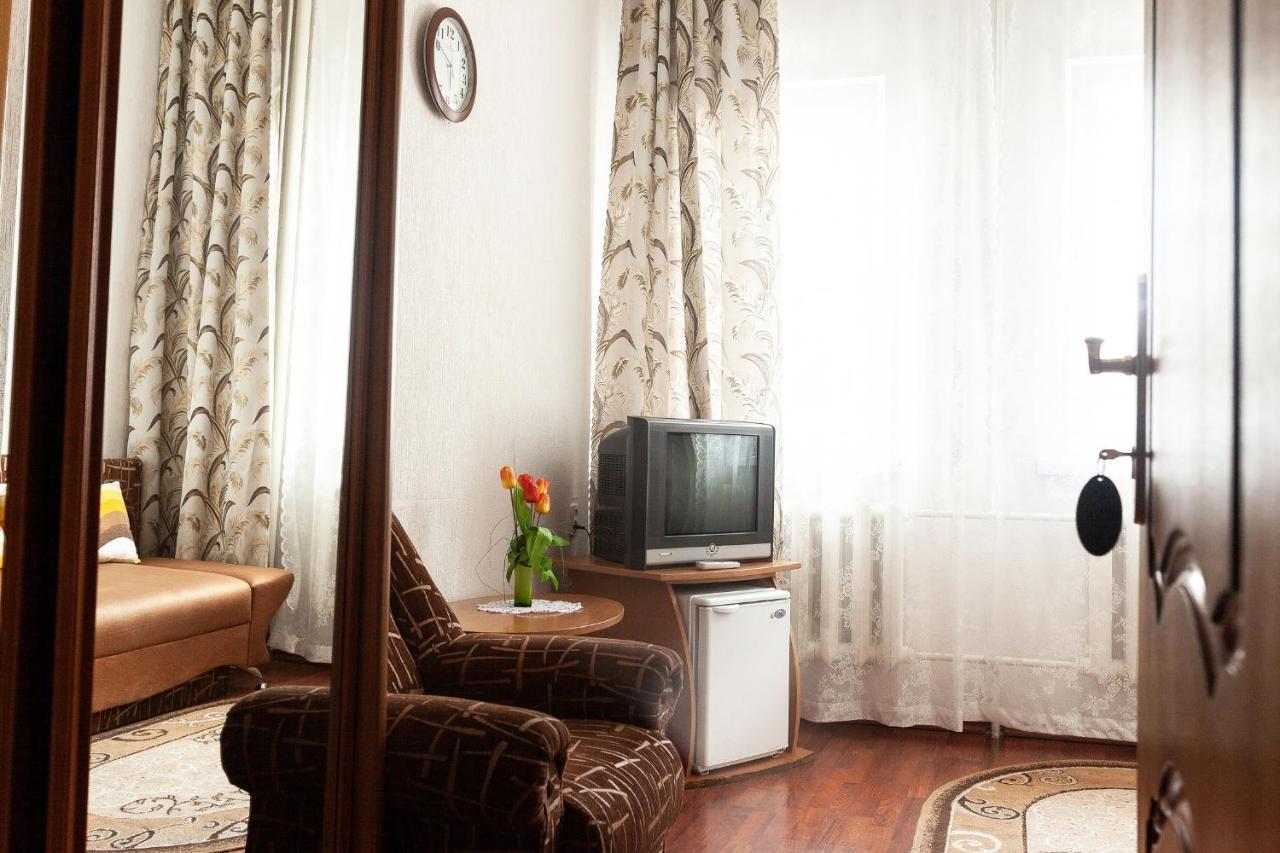 Gostinitsa "Elen" Hotel Shchuchyn Exterior photo